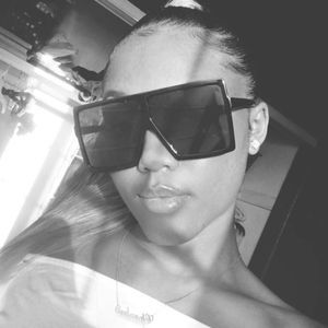 Meet your Posher, Cece